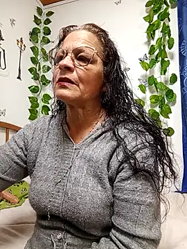 katrina perez online show from March 17, 11:41 pm