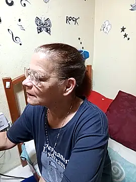 Snapshot of katrina_perez chatting on October 29, 4:33 am katrina perez online show from October 29, 4:33 am