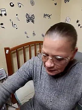 Snapshot of katrina_perez chatting on November 3, 8:45 pm katrina perez online show from November 3, 8:45 pm