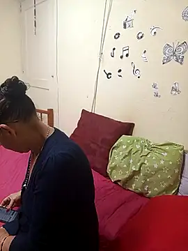 Snapshot of katrina_perez chatting on November 13, 7:40 pm katrina perez online show from November 13, 7:40 pm