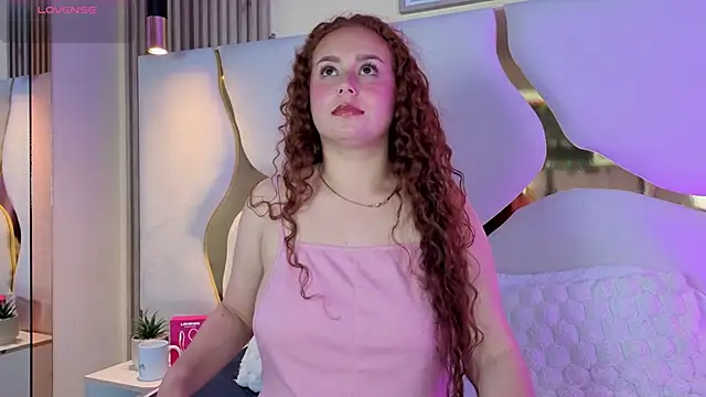 AmmberJones online show from October 8, 1:23 pm