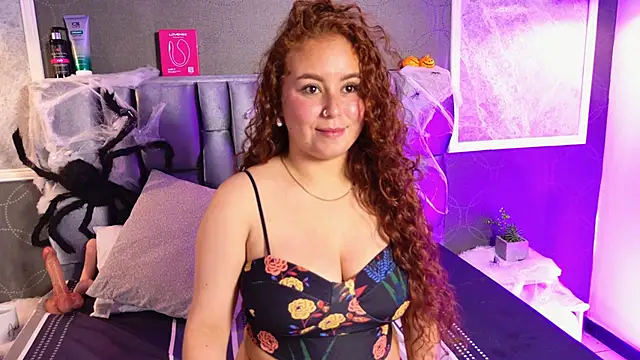 AmmberJones online show from October 22, 1:21 pm