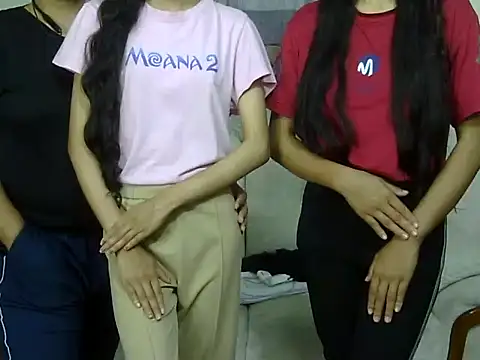 SistersLove3 online show from March 23, 4:16 am