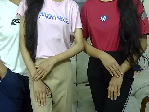 SistersLove3 online show from March 22, 4:47 pm