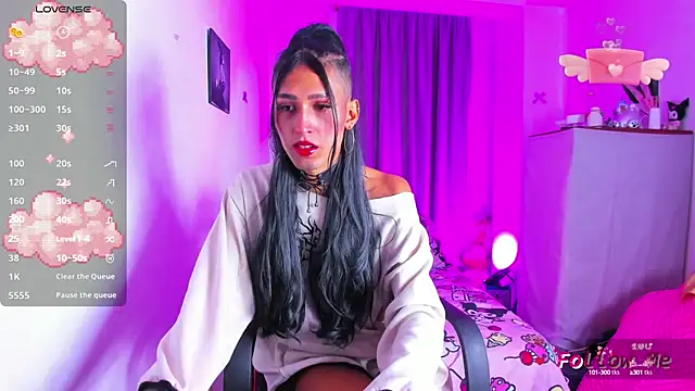 SkylerBennet online show from October 18, 2:24 am
