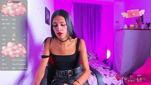 SkylerBennet online show from October 29, 4:22 am