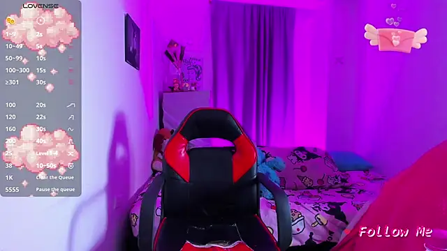 SkylerBennet online show from April 6, 1:56 am