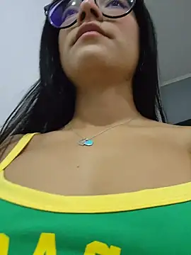 Pretty roxxyy online show from November 29, 1:00 pm