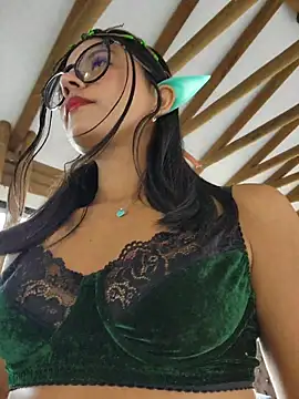 Pretty roxxyy online show from November 8, 1:03 pm