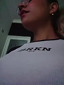 Pretty roxxyy online show from June 27, 11:16 am