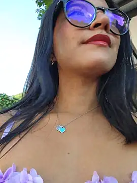 Pretty roxxyy online show from November 7, 12:31 pm