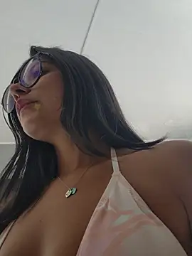 Pretty roxxyy online show from October 25, 1:23 pm