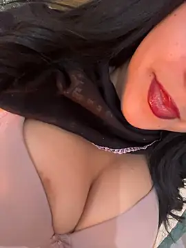 QueenLujaine online show from March 26, 12:14 pm