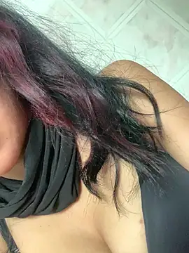 QueenLujaine online show from July 5, 10:44 am