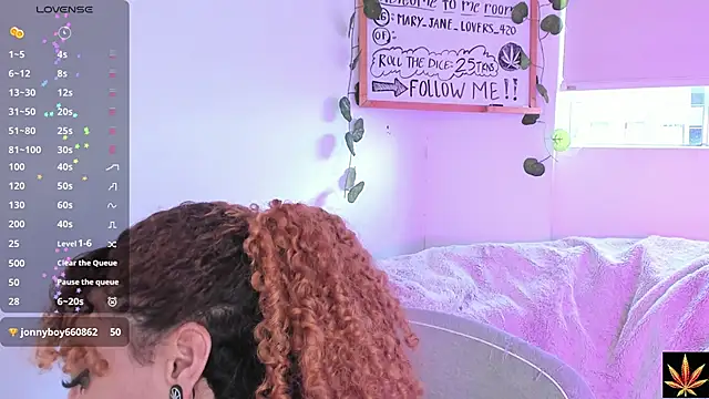 MaryJanelovers online show from September 10, 8:30 pm