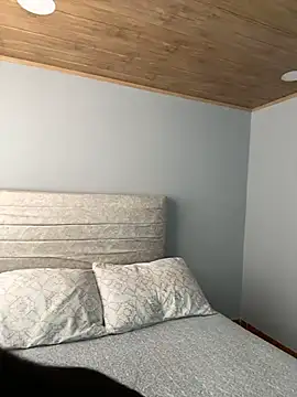 KimberlyBrown25 online show from April 19, 6:21 pm