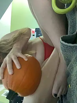 bankruptbabe online show from October 30, 4:48 pm