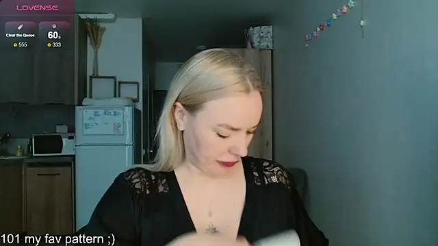 Eva   forever online show from April 19, 2:12 am