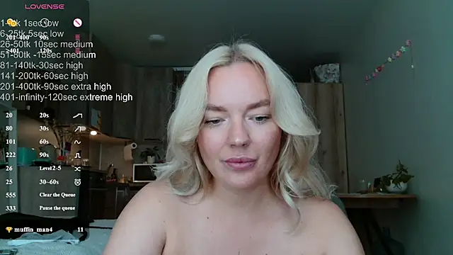 Snapshot of Eva___forever chatting on June 26, 5:57 am Eva forever online show from June 26, 5:57 am