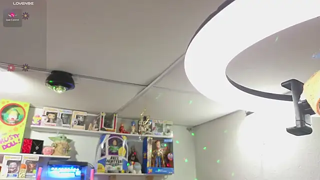 sweet-temptation  online show from March 3, 3:46 am