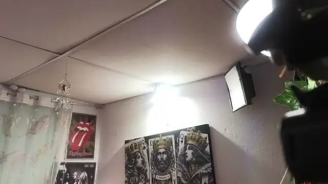 sweet-temptation  online show from February 11, 4:23 am