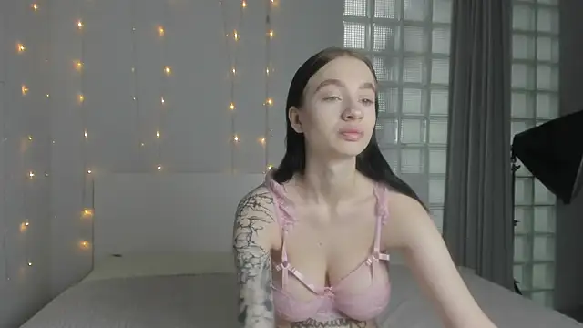 Chatty Alice online show from November 29, 1:06 am