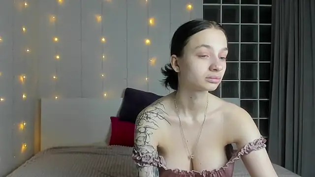 Chatty Alice online show from September 22, 12:38 am