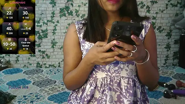 Snapshot of Trishna_love chatting on October 6, 6:19 pm Trishna love online show from October 6, 6:19 pm