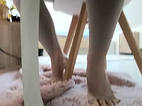 MoonlitLust online show from April 10, 2:57 pm