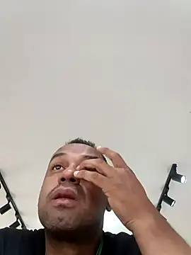 elnegro707070 online show from November 10, 11:04 am