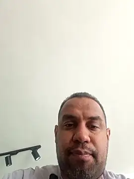 elnegro707070 online show from February 28, 2:06 pm