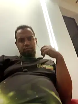 elnegro707070 online show from November 25, 1:06 am