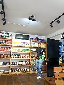 elnegro707070 online show from October 21, 2:38 pm