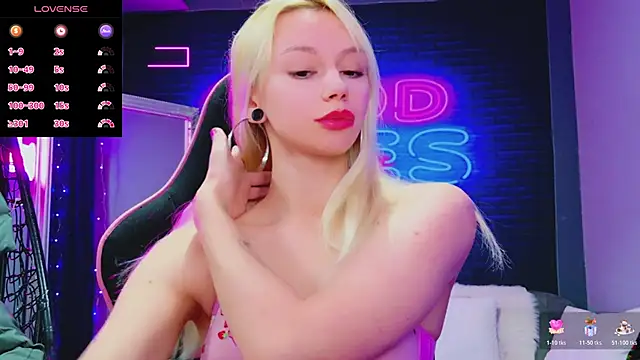 AlessiaCroft online show from March 9, 5:11 am