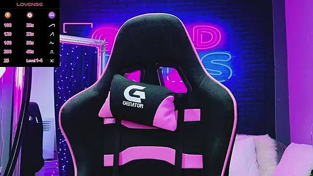 AlessiaCroft online show from March 23, 5:07 am