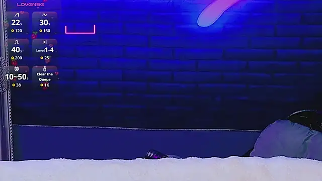 AlessiaCroft online show from June 7, 4:07 am