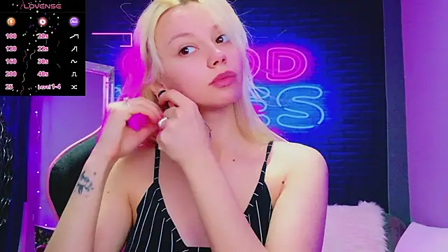 AlessiaCroft online show from March 15, 3:46 am