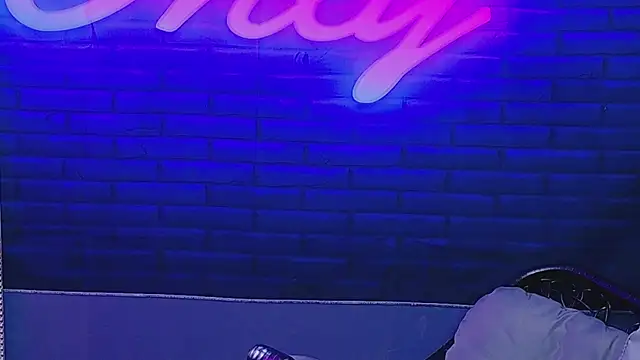 AlessiaCroft online show from May 10, 4:16 am