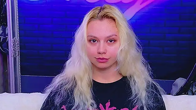 AlessiaCroft online show from May 23, 4:00 am