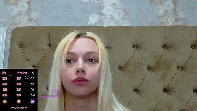 AlessiaCroft online show from February 6, 4:52 am