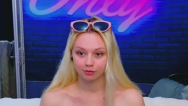 AlessiaCroft online show from June 6, 4:07 am