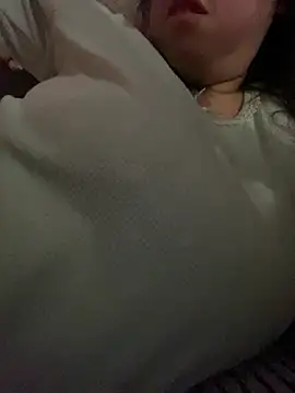 w3tkittty online show from February 17, 12:02 pm