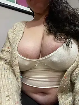 w3tkittty online show from January 14, 10:13 pm