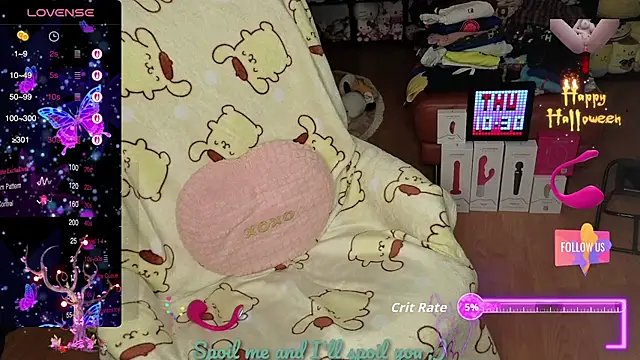 w3tkittty online show from October 31, 3:47 am