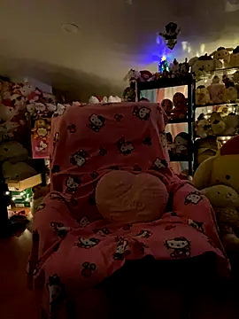 w3tkittty online show from December 22, 2:22 am