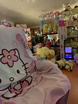 w3tkittty online show from May 30, 1:01 am