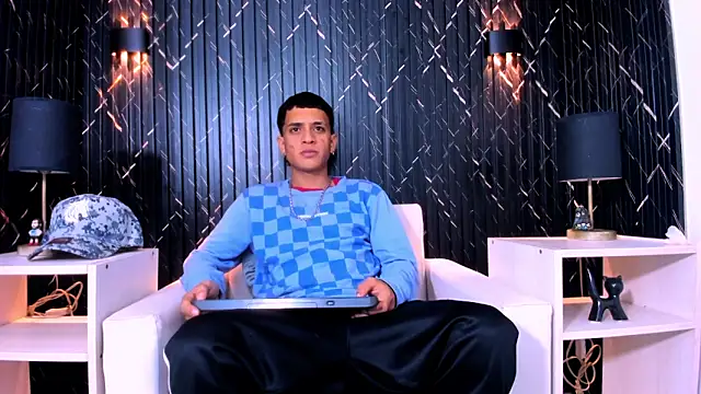 Matt Ruso online show from November 21, 3:27 am