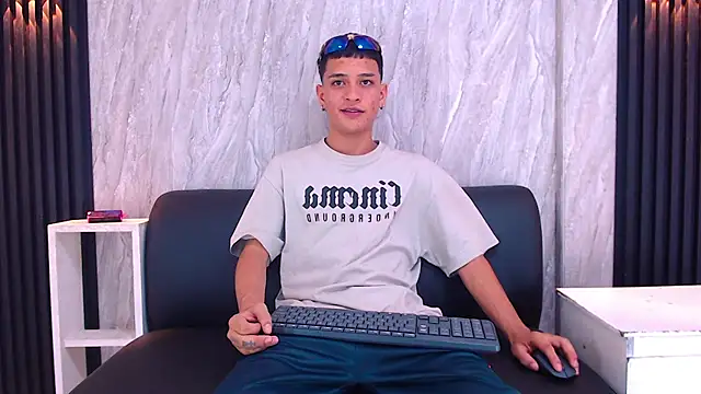 Matt Ruso online show from September 22, 6:36 pm