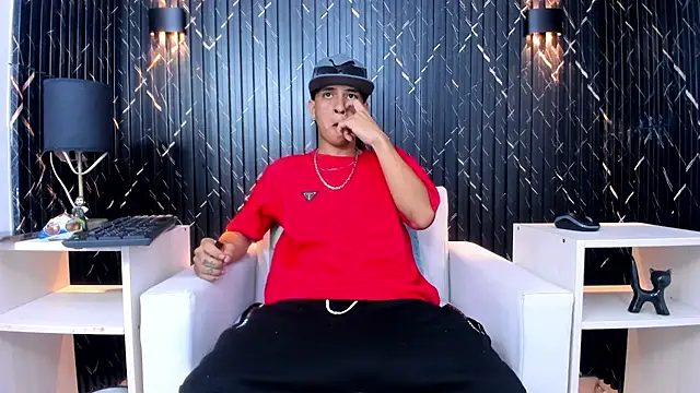 Matt Ruso online show from November 4, 3:32 am