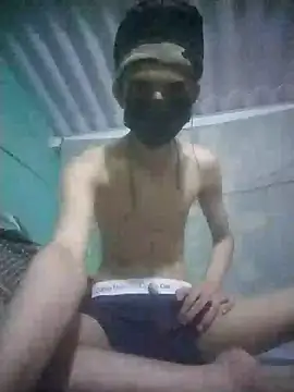 HannanKhan25 online show from January 18, 7:50 pm